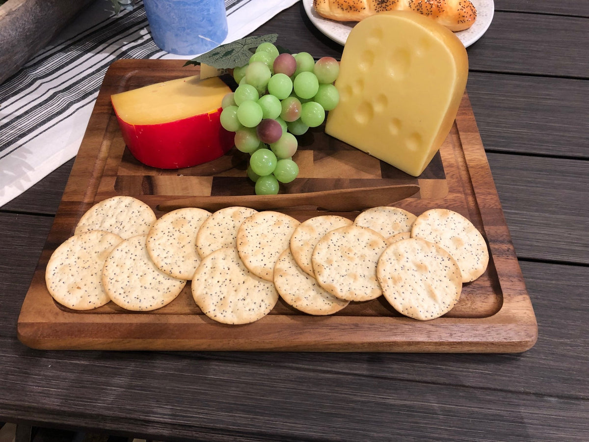 http://mahoganyhe.com/cdn/shop/products/end-grain-cheese-board-with-knife-504210_1200x1200.jpg?v=1615247826